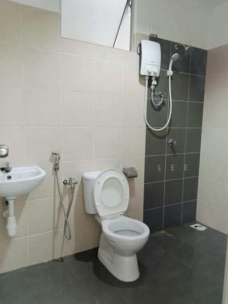 Kondominium untuk Disewa di Meru Heights Residences @ Scientex Meru - Nicholas Lee - Bathroom - PropertyGuru.com.my