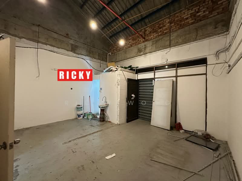 Untuk Disewa - MAIN ROAD FIRST FLOOR SHOP LOT FOR RENT NEARBY USM SUNGAI DUA