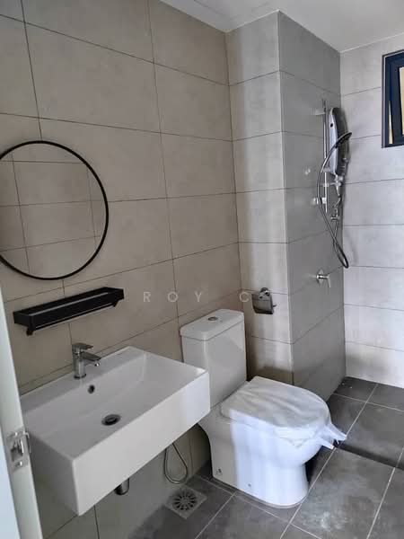 Servis Apartment untuk Disewa di M Oscar - Roy C - Bathroom - PropertyGuru.com.my
