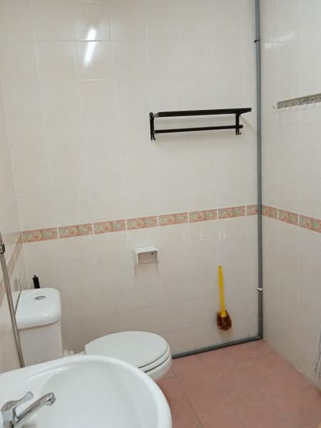 Condominium for Rent at Putra Place Condominium - Joey Teh - Bathroom - PropertyGuru.com.my