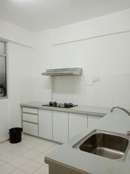 Condominium for Rent at Putra Place Condominium - Joey Teh - Kitchen - PropertyGuru.com.my