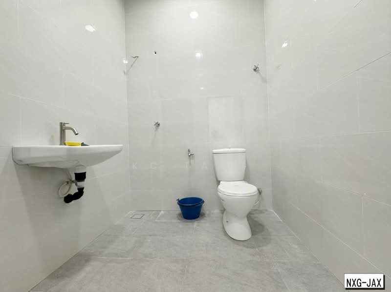 1-storey Terraced House for Sale in Taman Klang Jaya (Klang) - KC Tang - Bathroom - PropertyGuru.com.my