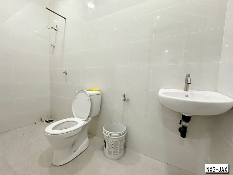 1-storey Terraced House for Sale in Taman Klang Jaya (Klang) - KC Tang - Bathroom - PropertyGuru.com.my