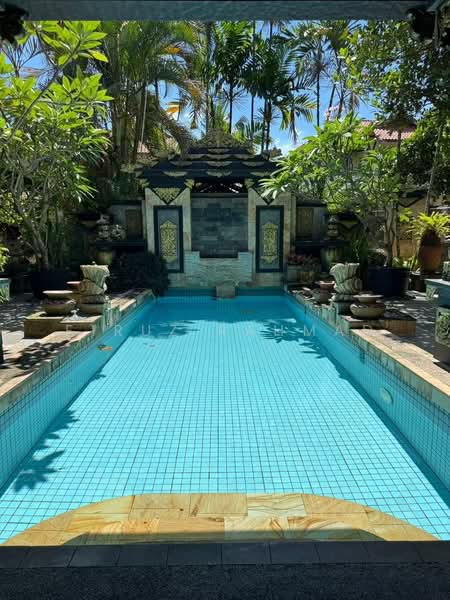 Bungalow for Sale in Bukit Rahman Putra (Sungai Buloh) - Firuz Rahmad - Pool - PropertyGuru.com.my