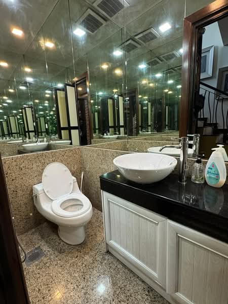 Bungalow for Sale in Bukit Rahman Putra (Sungai Buloh) - Firuz Rahmad - Bathroom - PropertyGuru.com.my