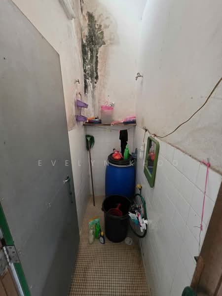 1-storey Terraced House for Sale in Bukit Beruntung (Selangor) - Evelyn Khoo - Bathroom - PropertyGuru.com.my