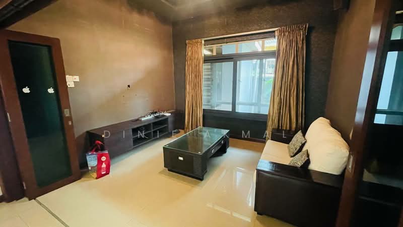 Bungalow for Sale in Shah Alam (Selangor) - Dinie Akmal - PropertyGuru.com.my