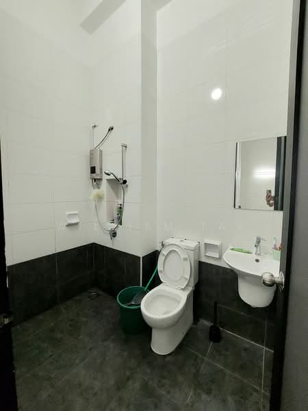 2-storey Terraced House for Sale in Eco Summer (Johor Bahru) - William Tay - Bathroom - PropertyGuru.com.my