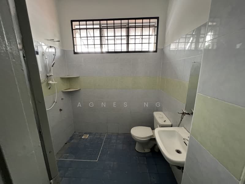 For Rent - Taman Perling