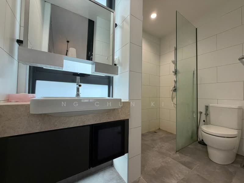 For Rent - Twy Duplex Condos