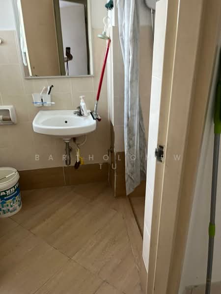 Kondominium untuk Dijual di Changkat View - Wilson Tan - Bathroom - PropertyGuru.com.my
