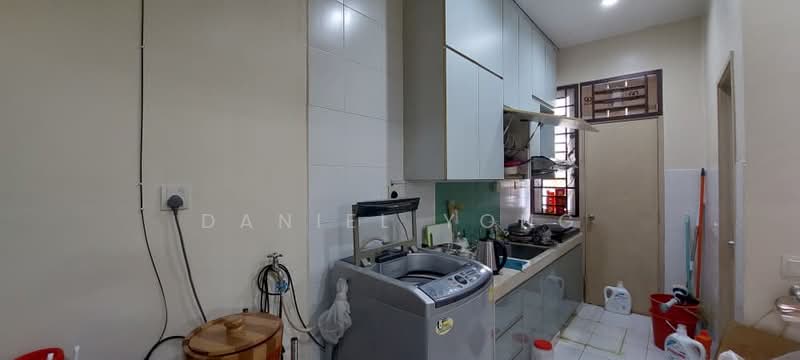 Rumah Teres 2 Tingkat untuk Dijual di Setia Tropika (Johor Bahru) - Daniel Yong - Kitchen - PropertyGuru.com.my