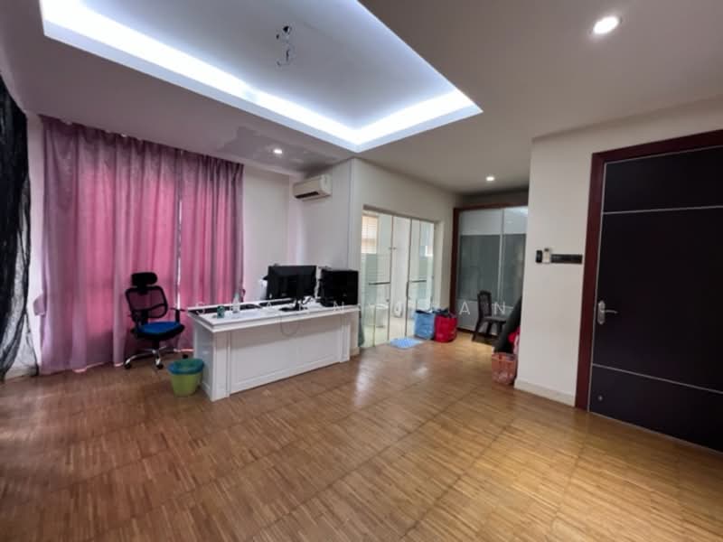 Rumah Banglo untuk Dijual di Bandar Mahkota Cheras (Cheras) - Shanny Tan - Study - PropertyGuru.com.my