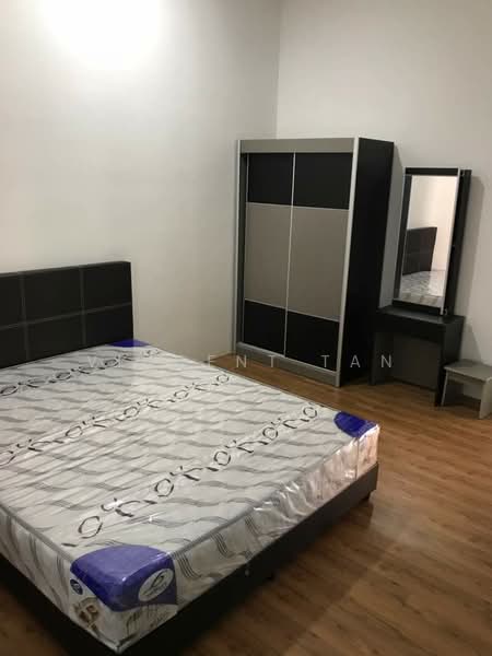 Servis Apartment untuk Dijual di V Residence 2 @ Sunway Velocity - Vincent Tan - Bedroom - PropertyGuru.com.my