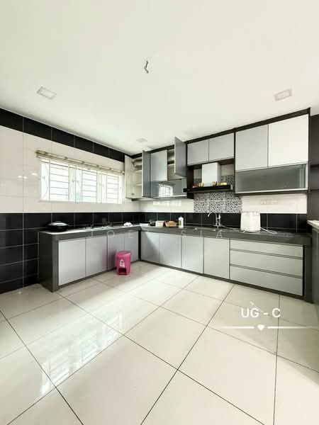 2-storey Terraced House for Sale in Klang (Selangor) - Joel Sia - Kitchen - PropertyGuru.com.my