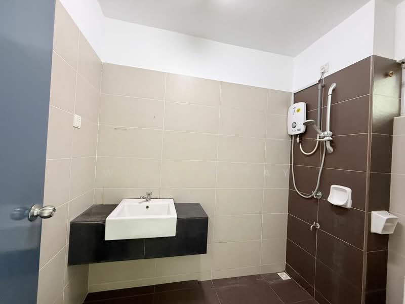 Rumah Teres 2 Tingkat untuk Dijual di Mutiara Rini (Skudai) - William Tay - Bathroom - PropertyGuru.com.my