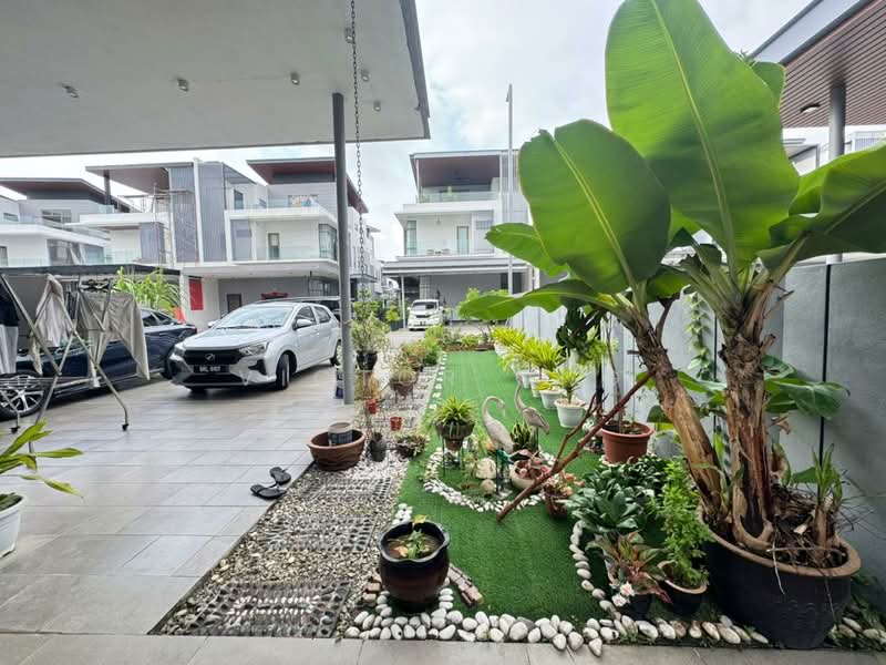 Semi-Detached House for Sale in Shah Alam (Selangor) - Victor Ong - Exterior - PropertyGuru.com.my