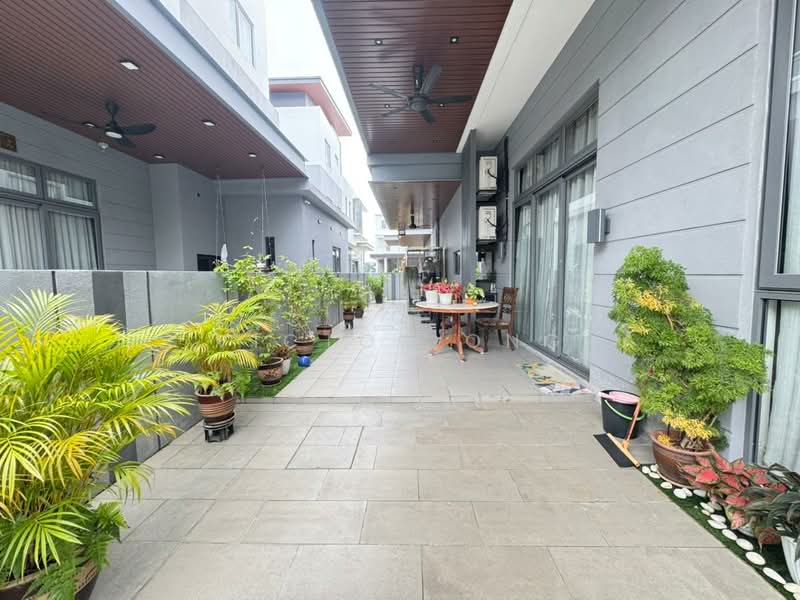 Semi-Detached House for Sale in Shah Alam (Selangor) - Victor Ong - Exterior - PropertyGuru.com.my