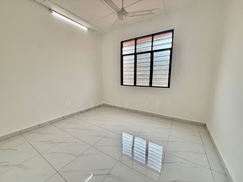 Rumah Teres 2 Tingkat untuk Dijual di Taman Aman (Kluang) - Marcus Tey - Interior - PropertyGuru.com.my