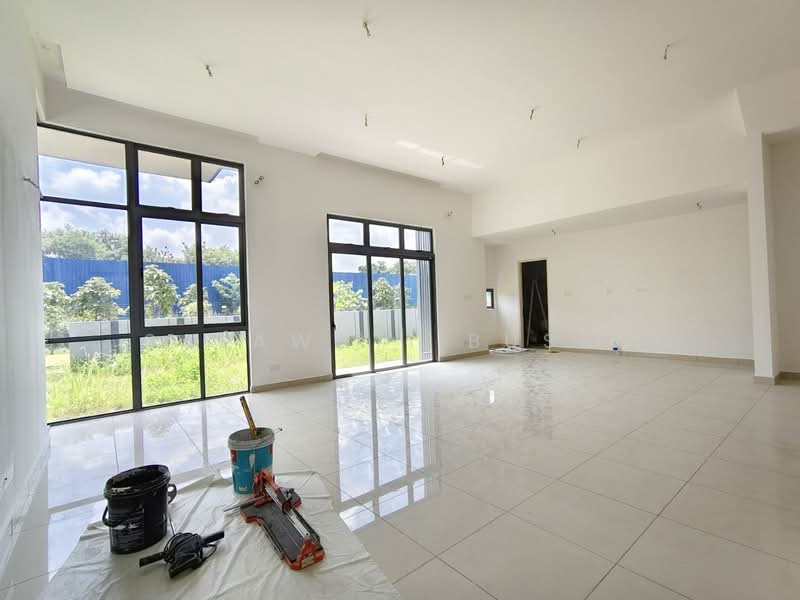 Rumah Berkembar untuk Dijual di Shah Alam (Selangor) - Salawati Busro - Living Room - PropertyGuru.com.my