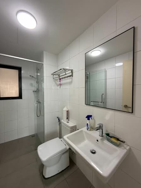 Servis Apartment untuk Disewa di Parc 3 - Clift Tam - Bathroom - PropertyGuru.com.my
