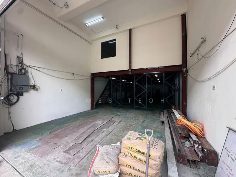 Factory for Rent in Taman Sri Serdang (Seri Kembangan) - James Teoh - Interior - PropertyGuru.com.my