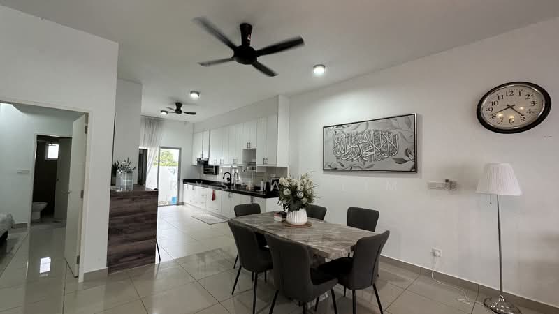 Rumah Teres 2-Tingkat untuk Disewa di Bandar Gamuda Cove (Dengkil) - Krystal Lim - Kitchen - PropertyGuru.com.my