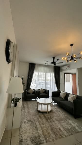 Rumah Teres 2-Tingkat untuk Disewa di Bandar Gamuda Cove (Dengkil) - Krystal Lim - Living Room - PropertyGuru.com.my