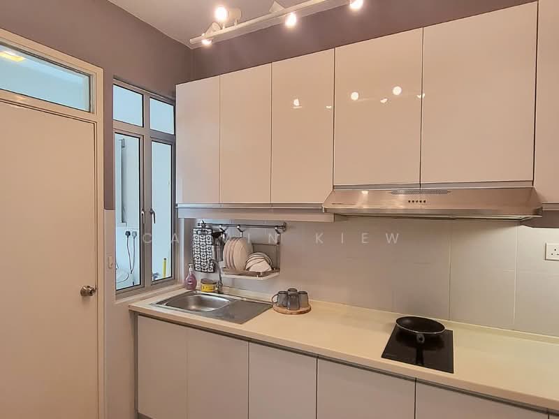 Apartment for Sale at Austin Suites (Permata Austin) - Calvin Kiew - Kitchen - PropertyGuru.com.my