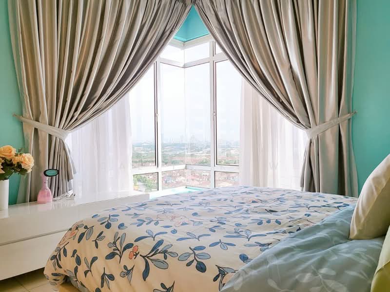 Apartment for Sale at Austin Suites (Permata Austin) - Calvin Kiew - Bedroom - PropertyGuru.com.my