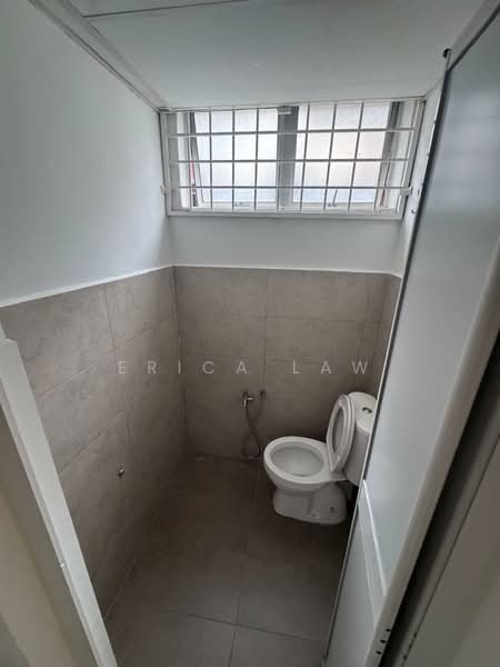 Kedai untuk Disewa di SS15 (Subang Jaya) - Erica Law - Bathroom - PropertyGuru.com.my