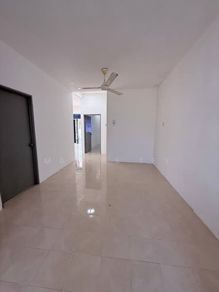 1-storey Terraced House for Sale in Bandar Seri Impian (Kluang) - Marcus Tey - Interior - PropertyGuru.com.my