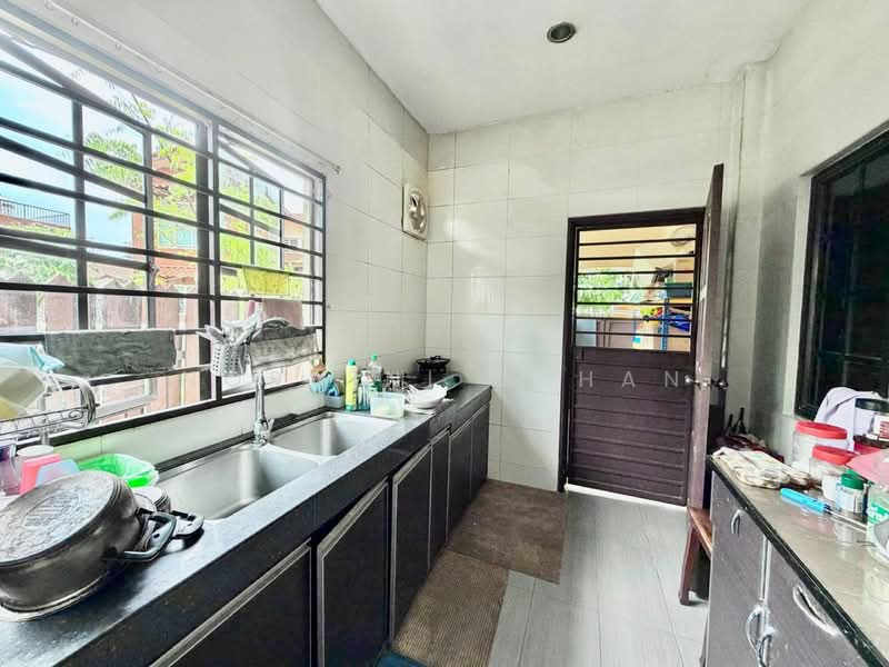Untuk Dijual - Kampung Tunku