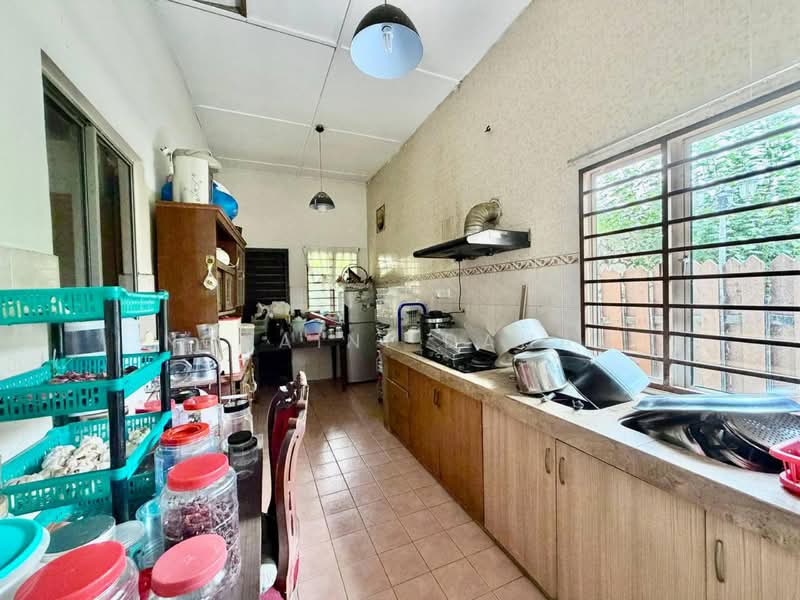 Untuk Dijual - Kampung Tunku