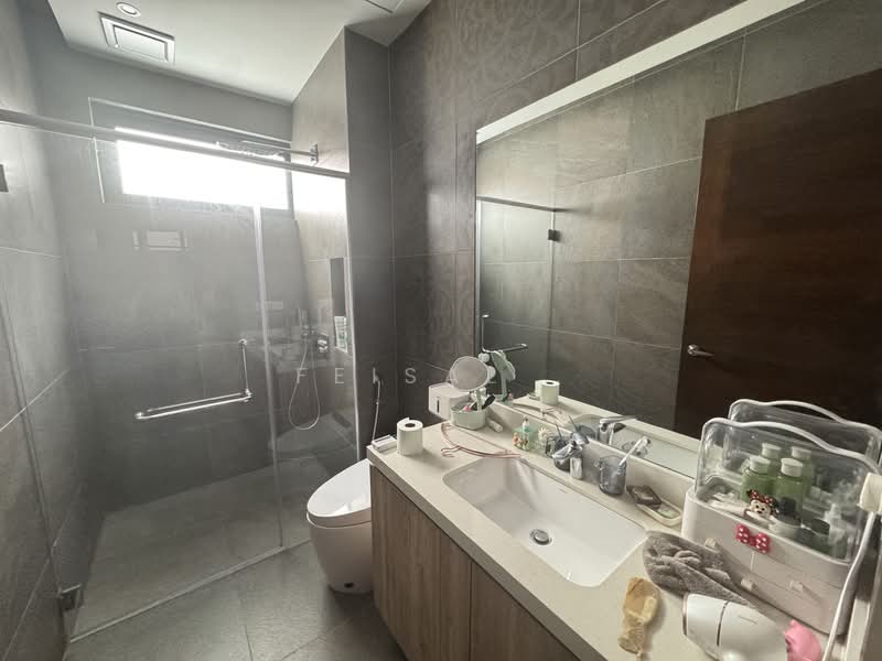 Rumah Banglo untuk Dijual di Selangor Polo Residency (Kota Damansara) - Feisal . - Bathroom - PropertyGuru.com.my