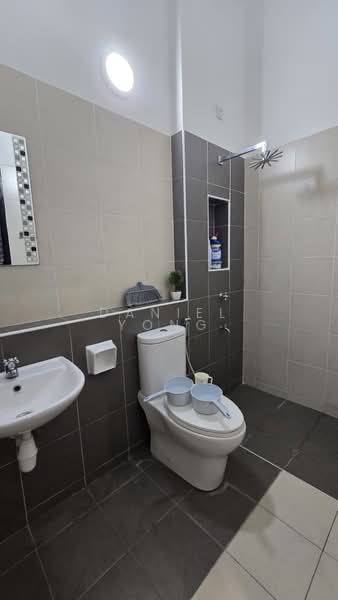 Rumah Teres 2 Tingkat untuk Dijual di Taman Pulai Hijauan (Skudai) - Daniel Yong - Bathroom - PropertyGuru.com.my