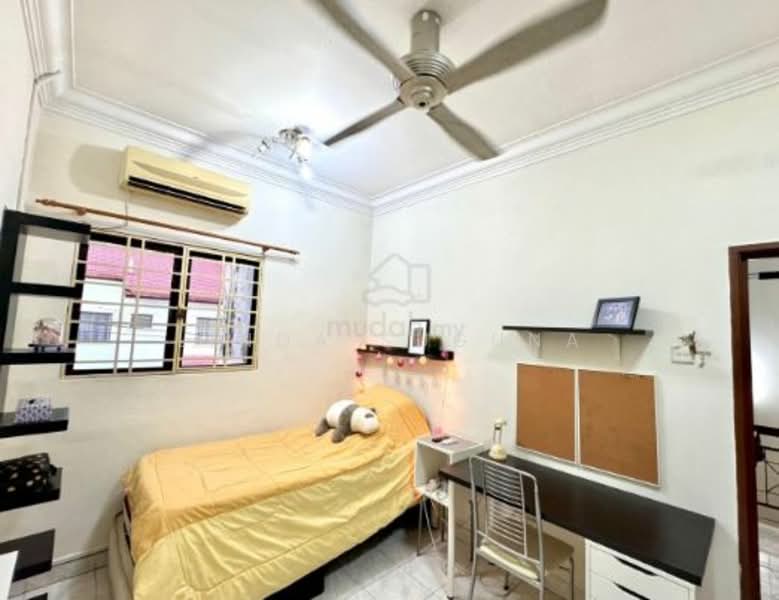 2-storey Terraced House for Sale in Putra Heights (Subang Jaya) - Linda Suguna - Bedroom - PropertyGuru.com.my