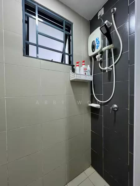 Servis Apartment untuk Disewa di Residensi Alami - Abby Woo - Bathroom - PropertyGuru.com.my
