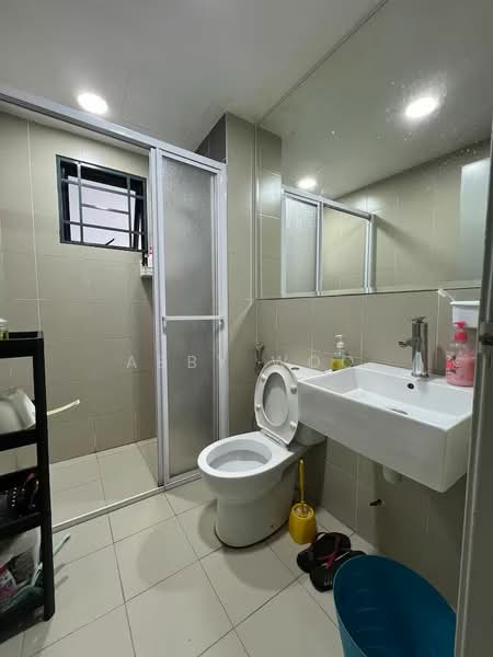 Servis Apartment untuk Disewa di Residensi Alami - Abby Woo - Bathroom - PropertyGuru.com.my