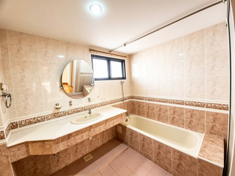 Condominium for Sale at Allamanda - Sam Lam - Bathroom - PropertyGuru.com.my