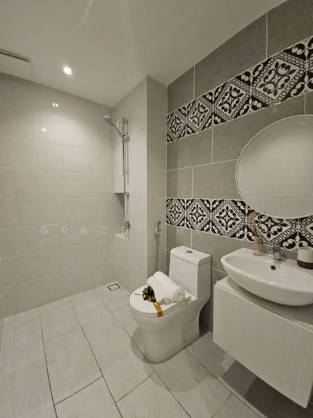 Service Residence for Sale at The Straits View DUO - Grace Cheong - Bathroom - PropertyGuru.com.my