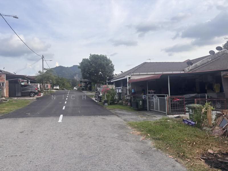 1-storey Terraced House for Sale in Taman Ukay Raya (Tambun) - Nicholas Poh - PropertyGuru.com.my