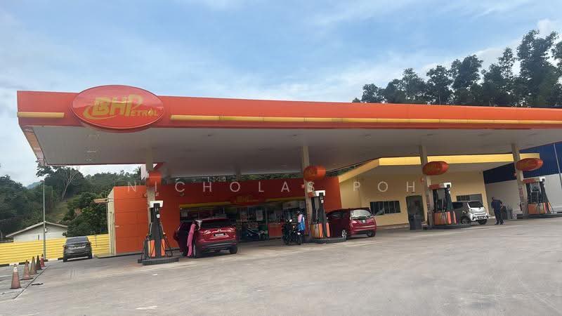 1-storey Terraced House for Sale in Taman Ukay Raya (Tambun) - Nicholas Poh - PropertyGuru.com.my
