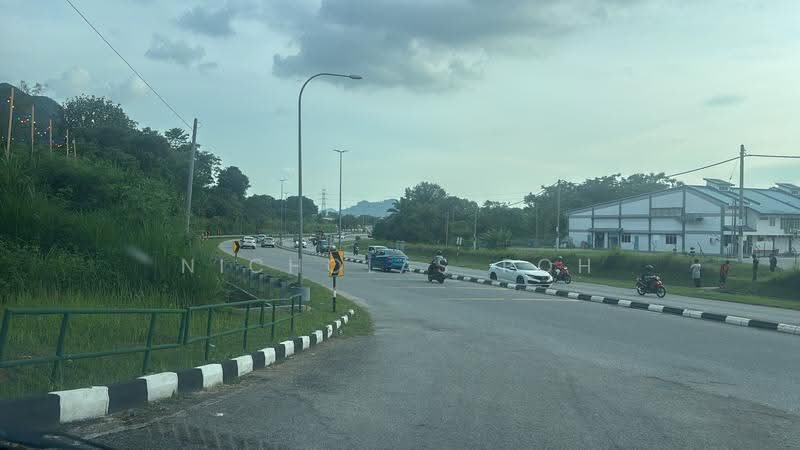 1-storey Terraced House for Sale in Taman Ukay Raya (Tambun) - Nicholas Poh - PropertyGuru.com.my