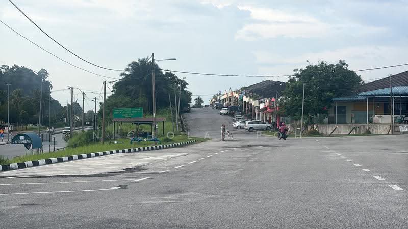 1-storey Terraced House for Sale in Taman Ukay Raya (Tambun) - Nicholas Poh - PropertyGuru.com.my