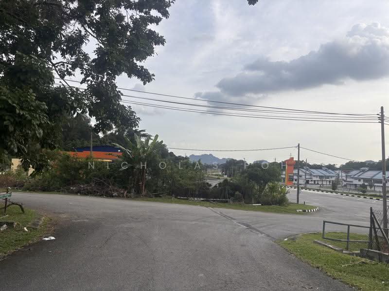 1-storey Terraced House for Sale in Taman Ukay Raya (Tambun) - Nicholas Poh - PropertyGuru.com.my