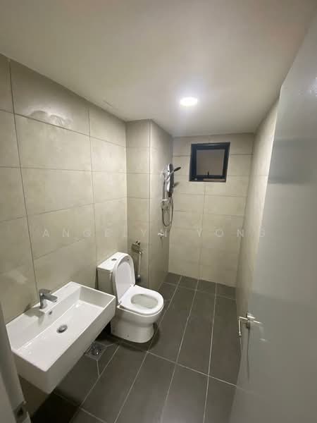 Servis Apartment untuk Disewa di M Luna - Angelyn Yong - Bathroom - PropertyGuru.com.my