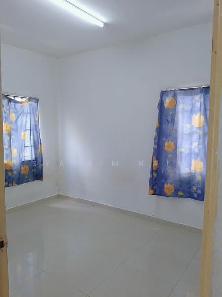 Rumah Flat untuk Dijual di Taman Pendamar Indah 2 - Syahrim Naim - Interior - PropertyGuru.com.my