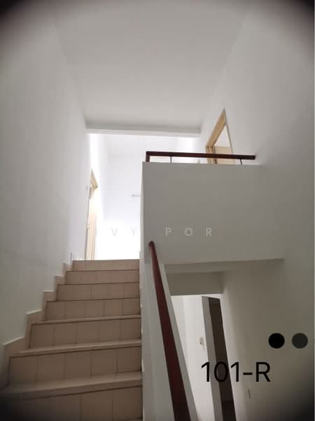 Rumah Teres untuk Dijual di Bandar Botanic (Klang) - Ivy Por - Corridor - PropertyGuru.com.my