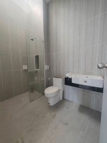 Cluster House for Sale in Taman Ekoflora (Johor Bahru) - Tok CJ - Bathroom - PropertyGuru.com.my